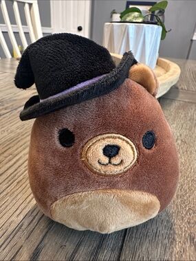 Squishmallow Walter the Bear Witch Hat Halloween Mystery Mini 4.5" EUC